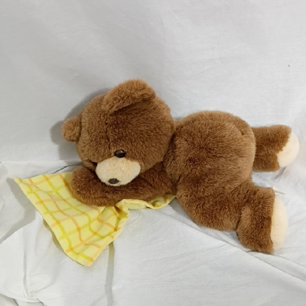 EUC Gina Brown Bear Resting With Yellow Blanket Vintage